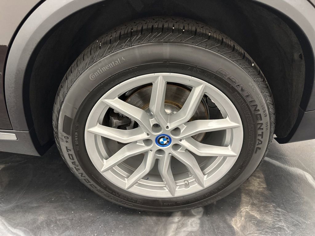 Used 2023 BMW X5 xDrive45e image 33