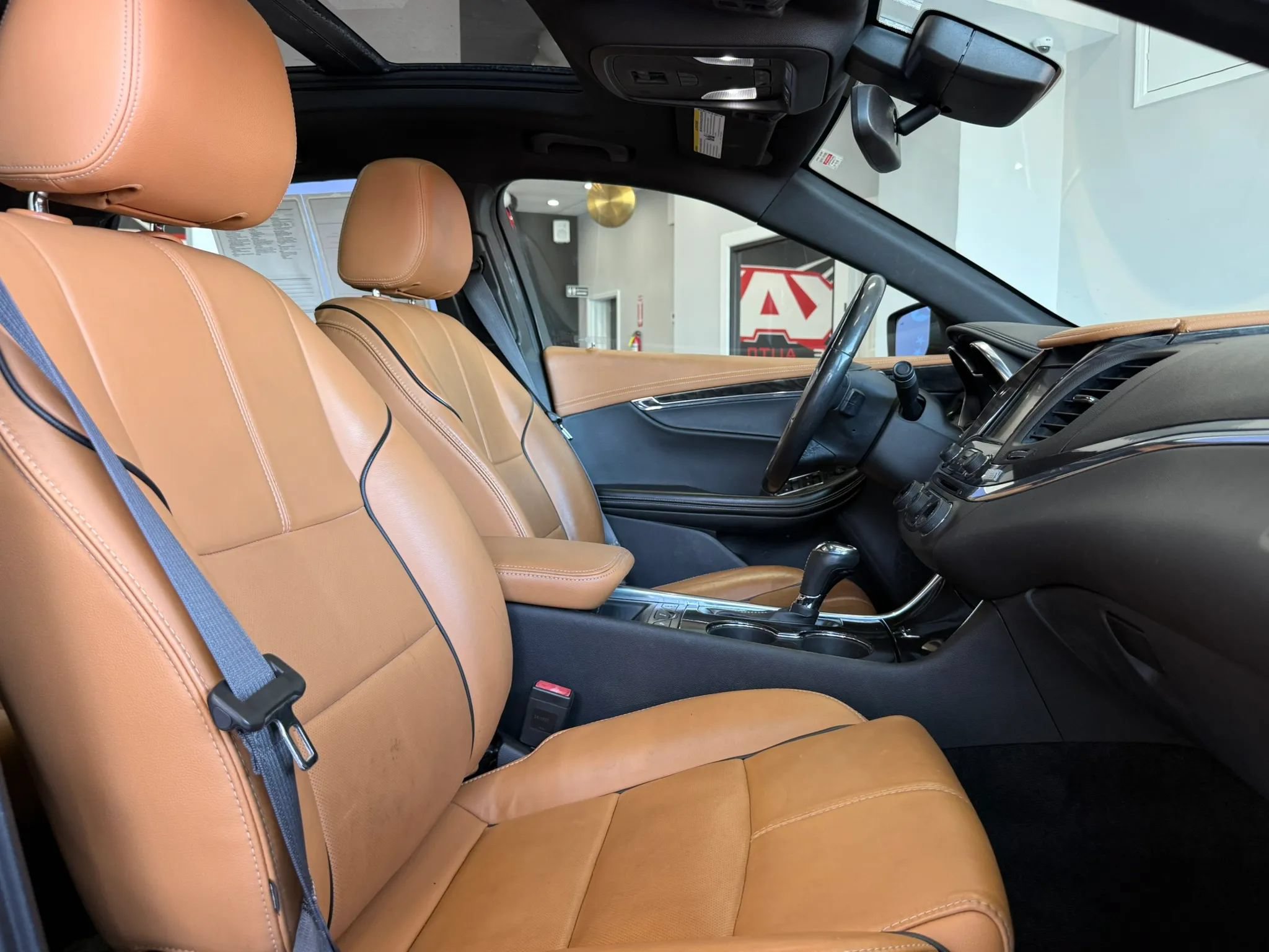 Used 2016 Chevrolet Impala LTZ w/ Enhanced Convenience Package FWD image 22