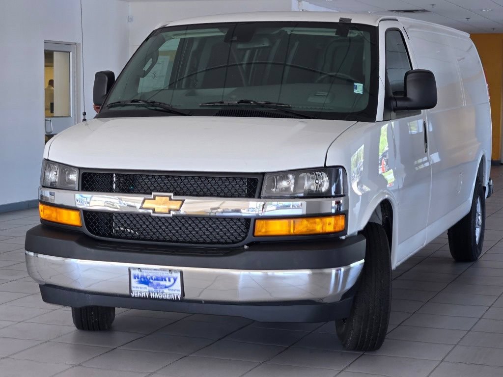 New 2026 Chevrolet Express 2500 Extended w/ Driver Convenience Package RWD image 4