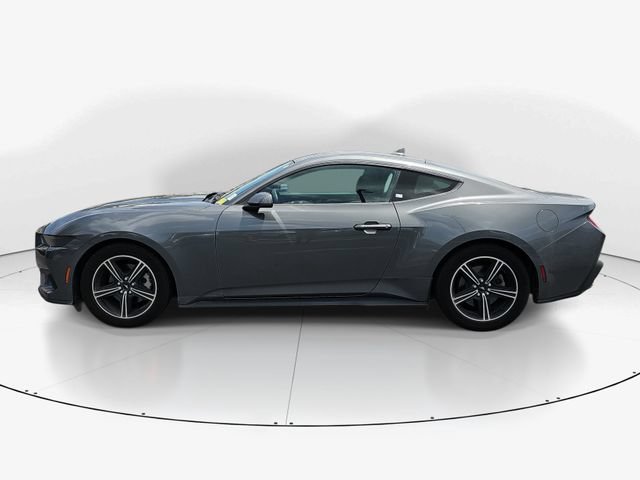 Used 2025 Ford Mustang Coupe RWD image 6