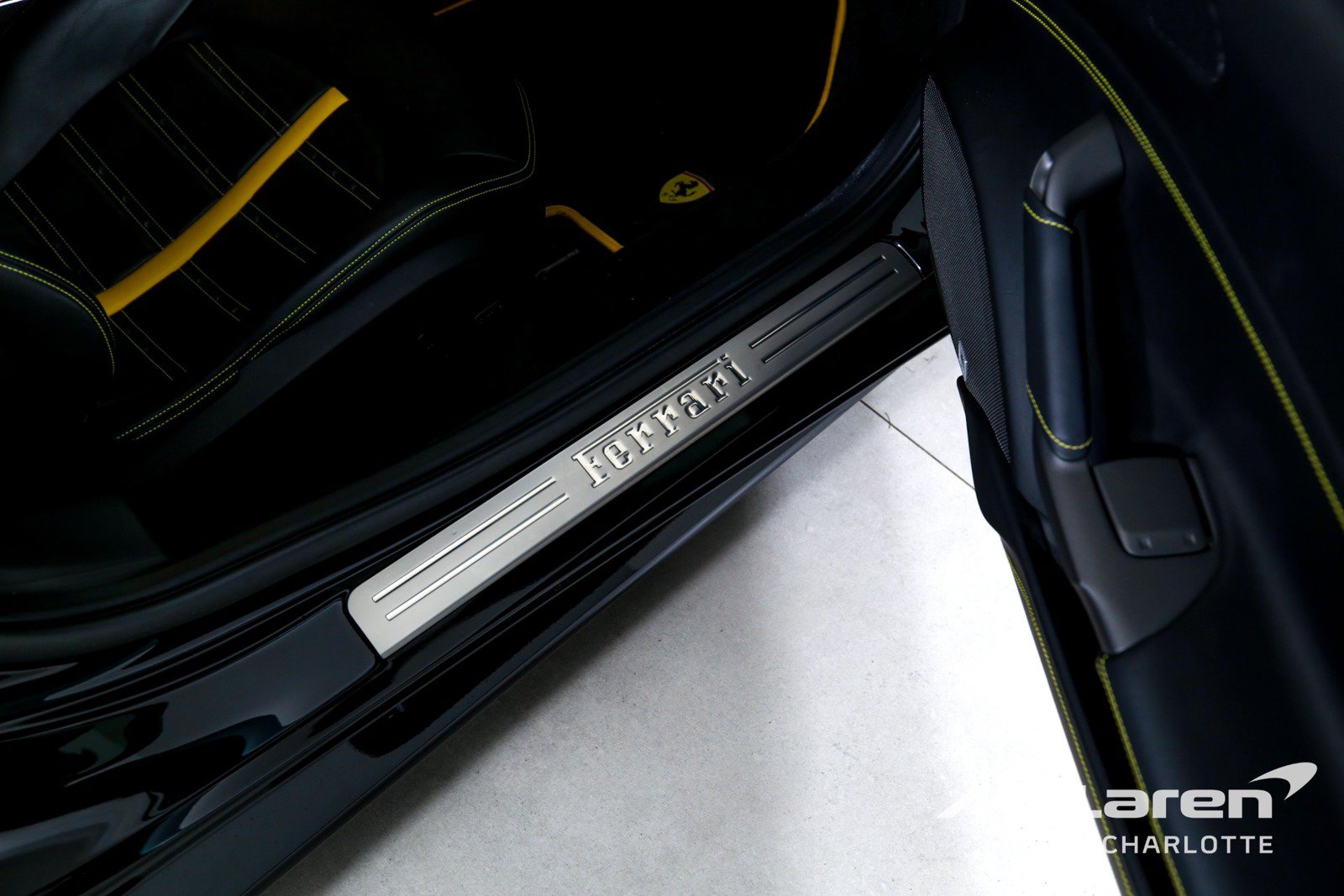 Used 2017 Ferrari 488 GTB RWD image 20