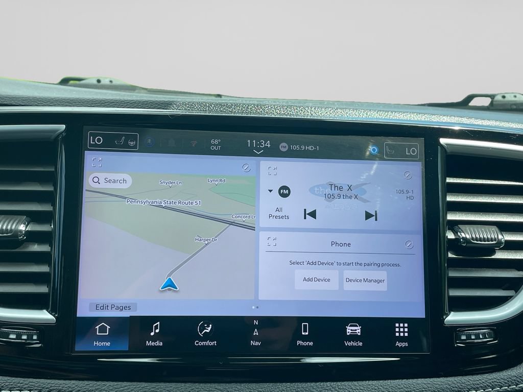 Used 2025 Chrysler Pacifica Limited FWD image 30