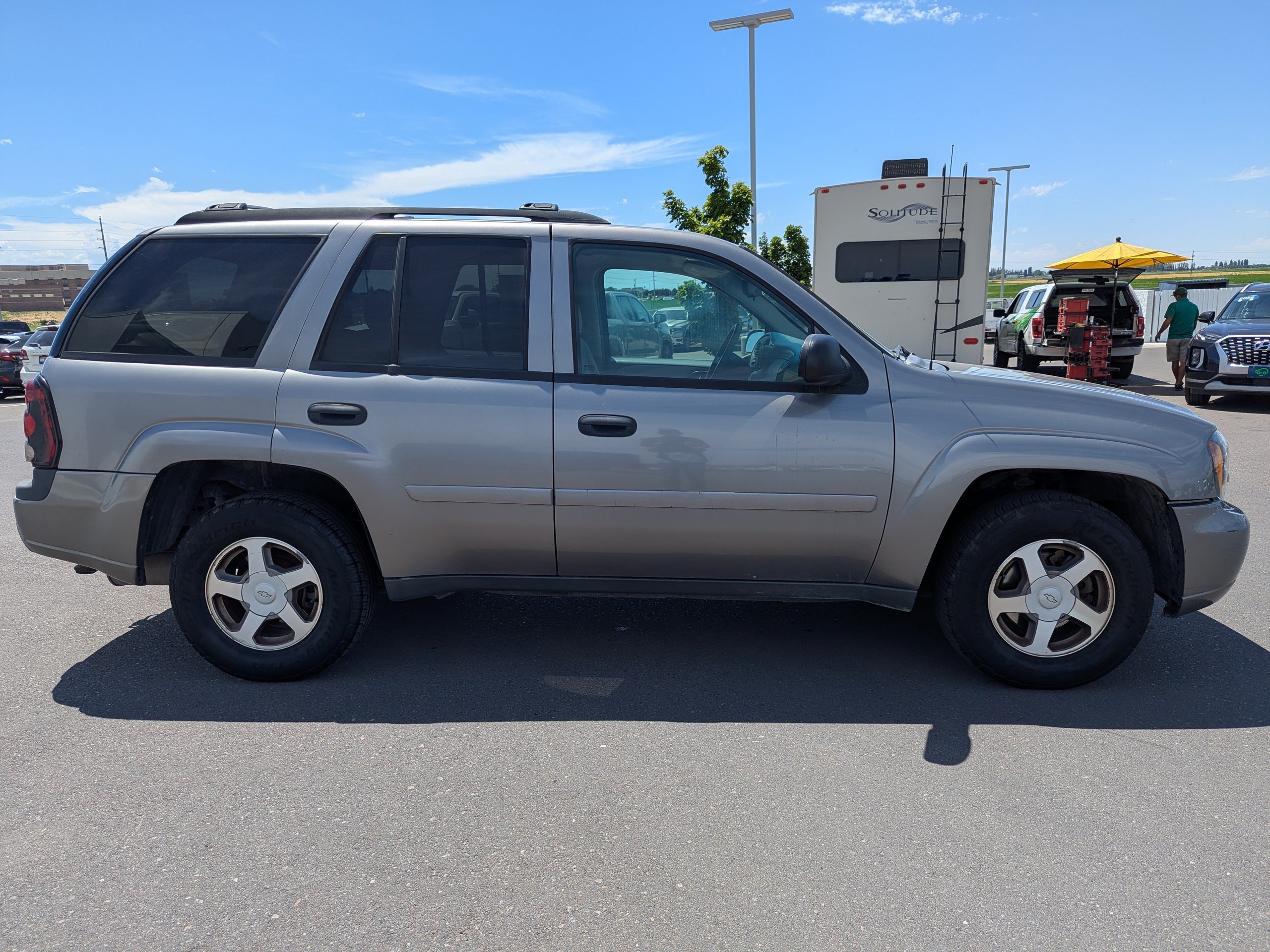 Used 2006 Chevrolet TrailBlazer LS w/ LS Preferred Equipment Group AWD/4WD image 4