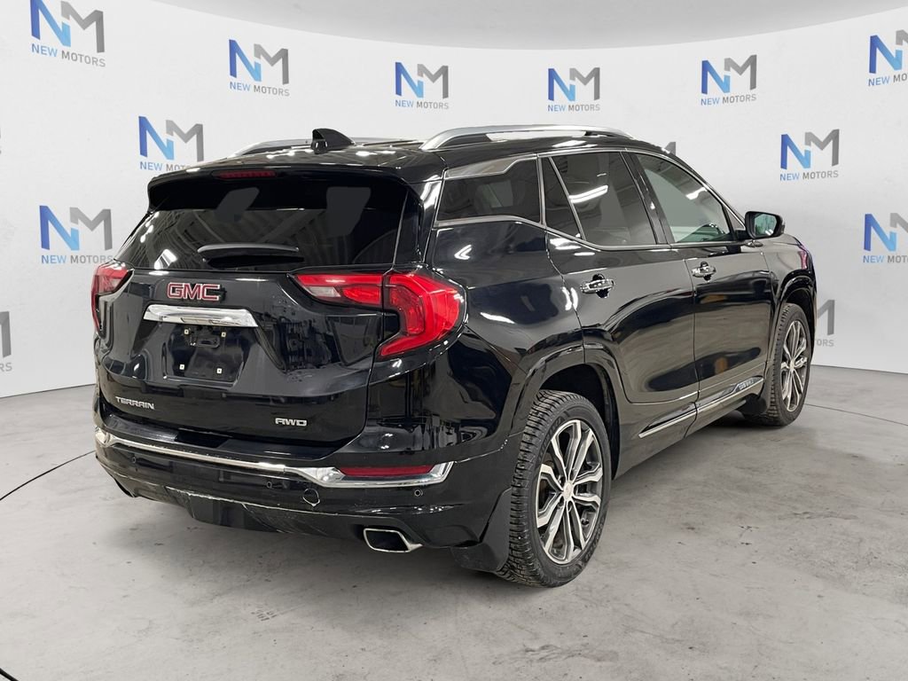 Used 2018 GMC Terrain Denali w/ Advanced Safety Package image 5