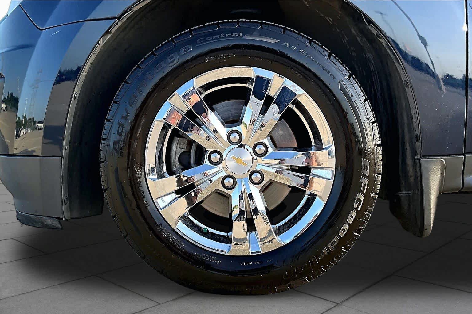 Used 2015 Chevrolet Equinox LT w/ Driver Convenience Package FWD image 10