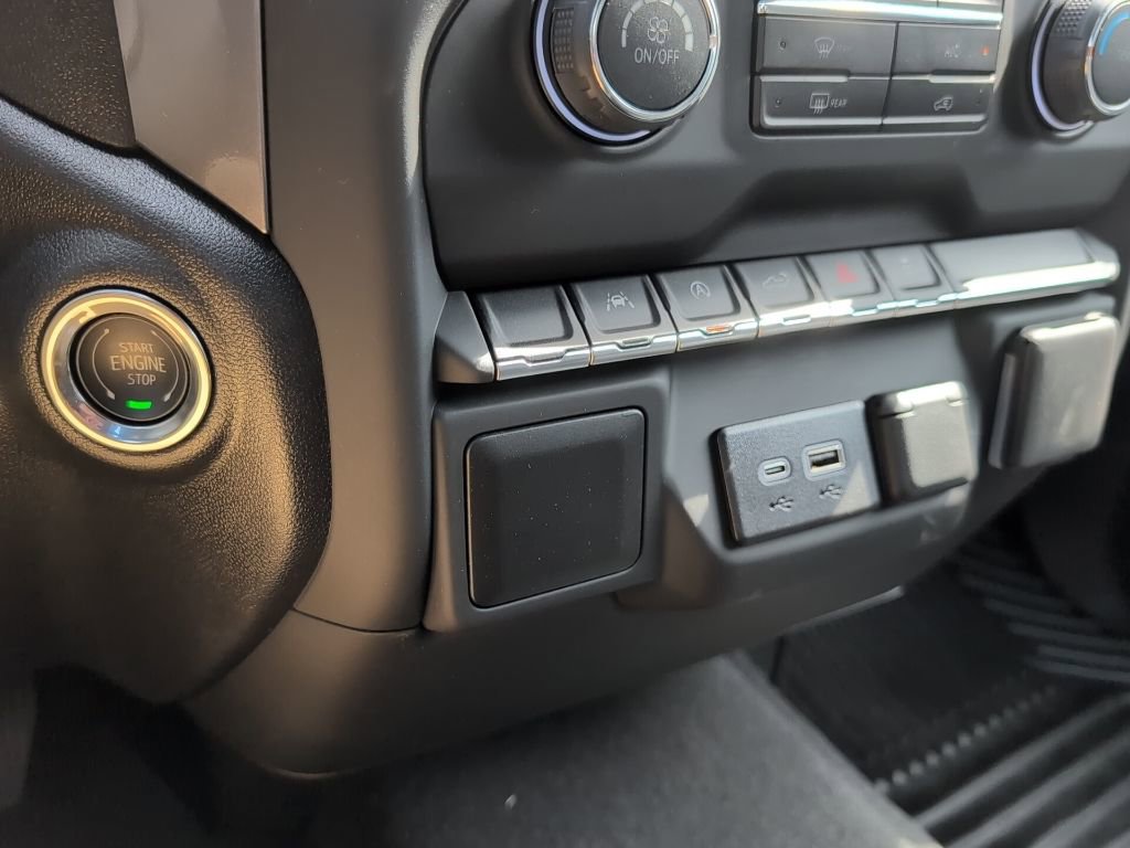 New 2025 Chevrolet Silverado 1500 Custom w/ Rally Edition image 17