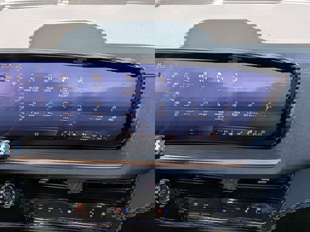 New 2026 Buick Envision Sport Touring image 19