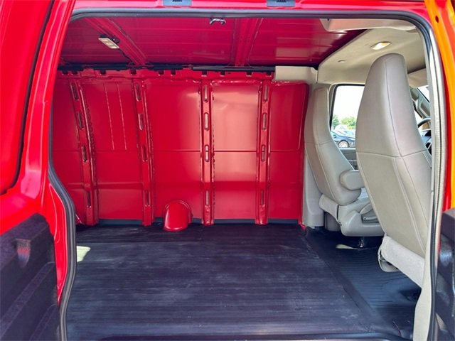 Certified 2025 Chevrolet Express 2500 Extended w/ Driver Convenience Package image 10