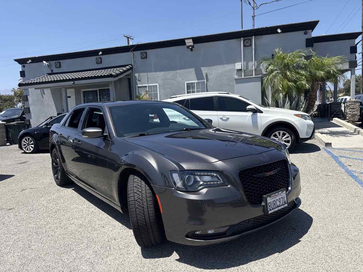 Used 2021 Chrysler 300 S RWD image 7