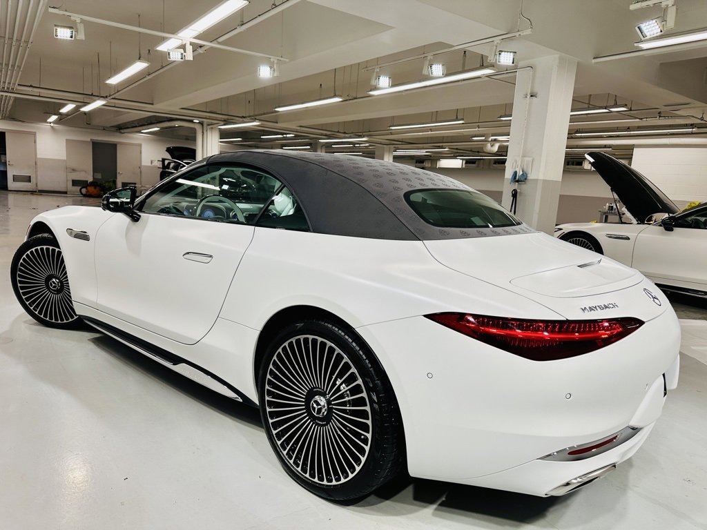 New 2026 Mercedes-Benz Maybach SL 680 image 9