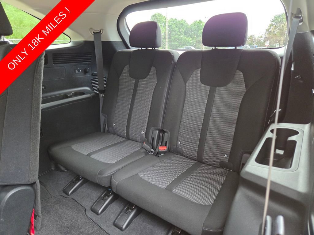Used 2025 Kia Sorento LX FWD image 22