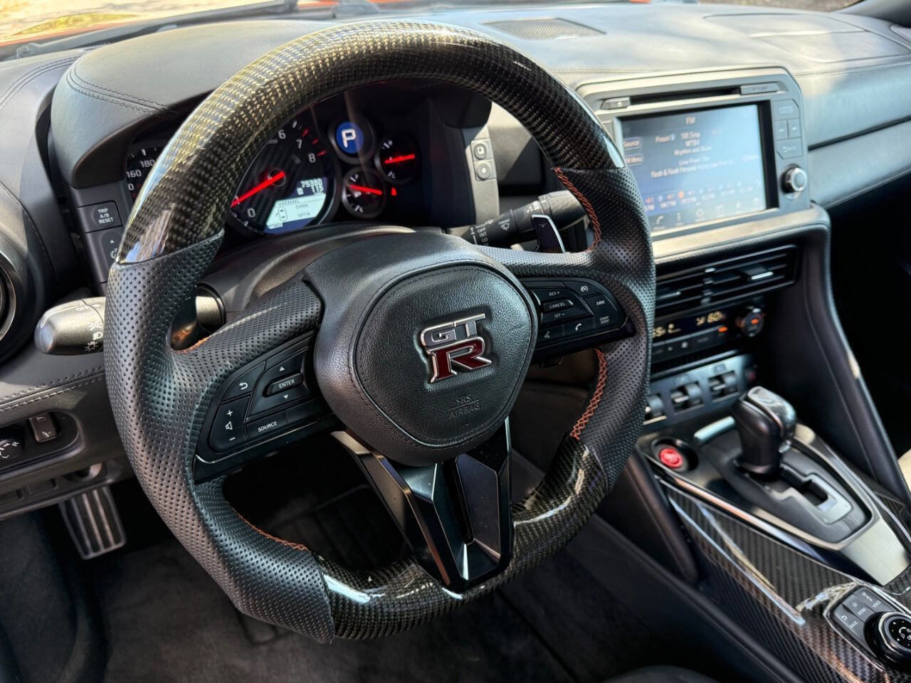 Used 2017 Nissan GT-R Premium AWD/4WD image 17