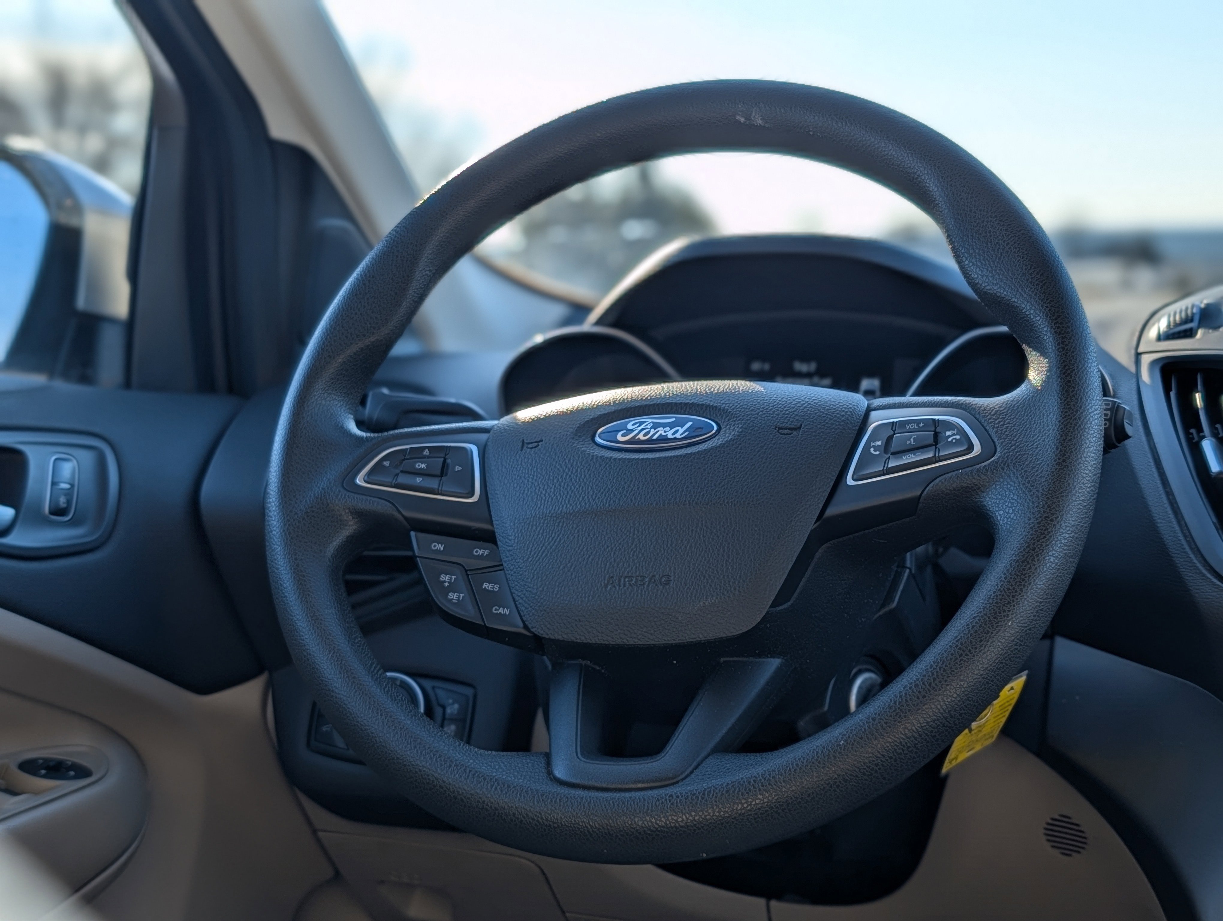 Used 2017 Ford Escape SE image 14