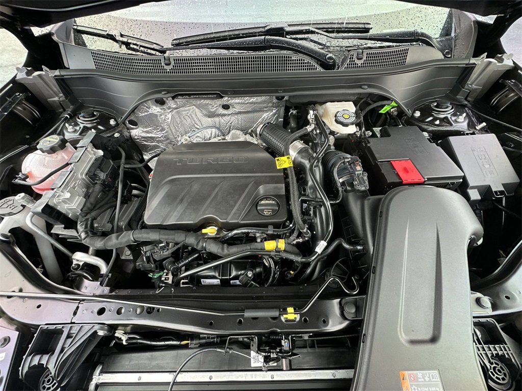 New 2026 Chevrolet Trax RS w/ Sunroof Package image 25