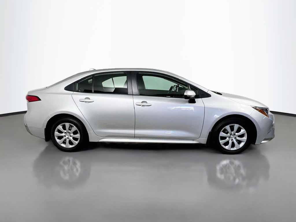 Used 2026 Toyota Corolla LE FWD image 2