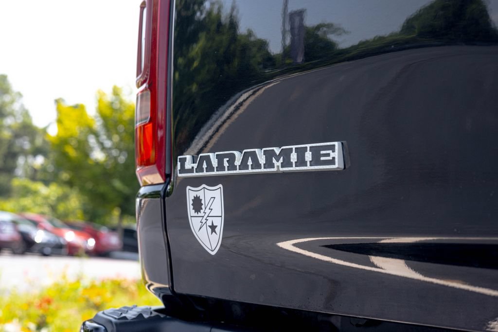 Used 2019 RAM 1500 Laramie AWD/4WD image 14
