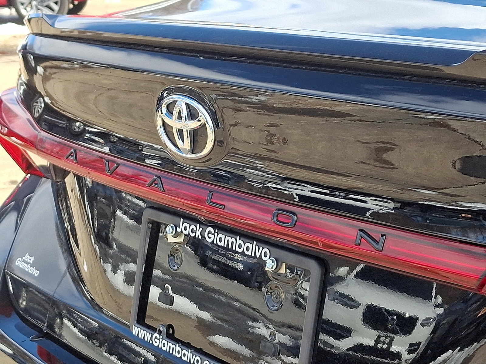 Used 2020 Toyota Avalon XSE w/ All Weather Liner Package image 31