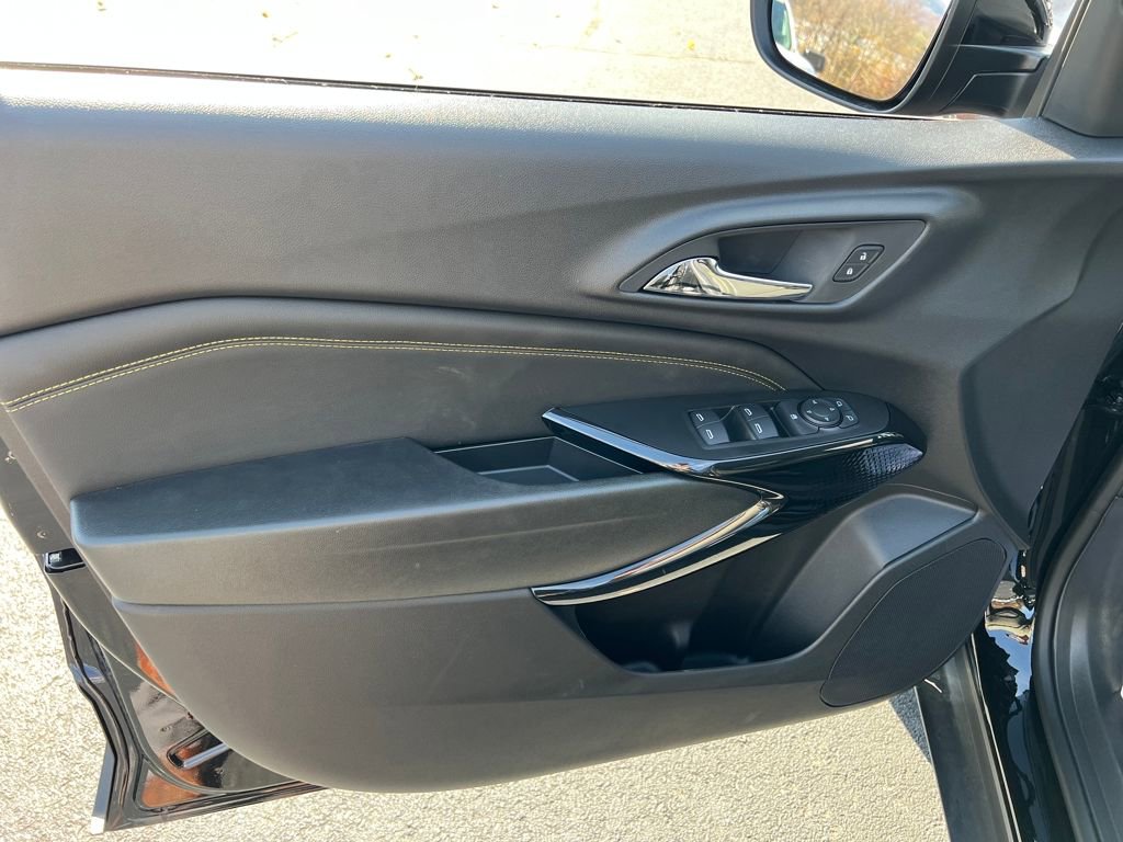 New 2025 Chevrolet Trax ACTIV w/ Driver Confidence Package image 34