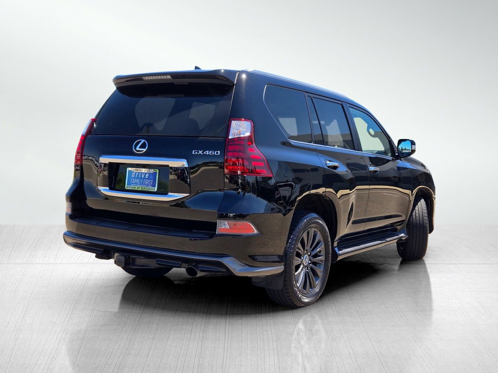 Used 2021 Lexus GX 460 Premium w/ Accessory Package AWD/4WD image 4