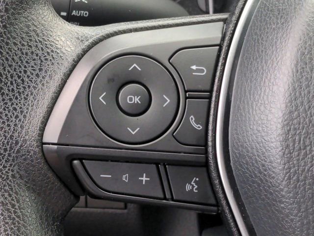 Used 2020 Toyota Camry LE FWD image 22