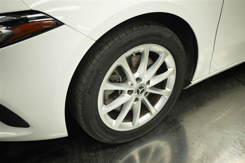 Used 2019 Mercedes-Benz A 220 4MATIC image 4