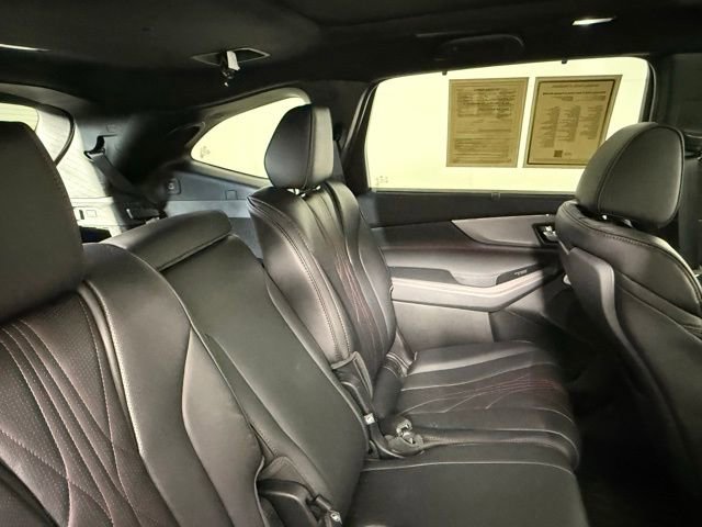 Used 2025 Acura MDX A-Spec image 45