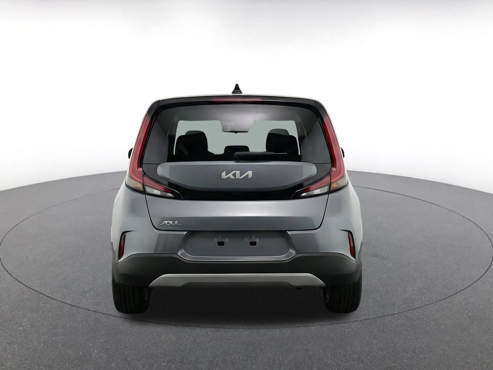Used 2025 Kia Soul LX w/ LX Technology Package FWD image 6