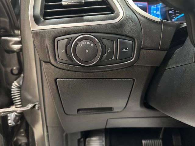 Used 2018 Ford Edge SEL w/ Equipment Group 201A image 17