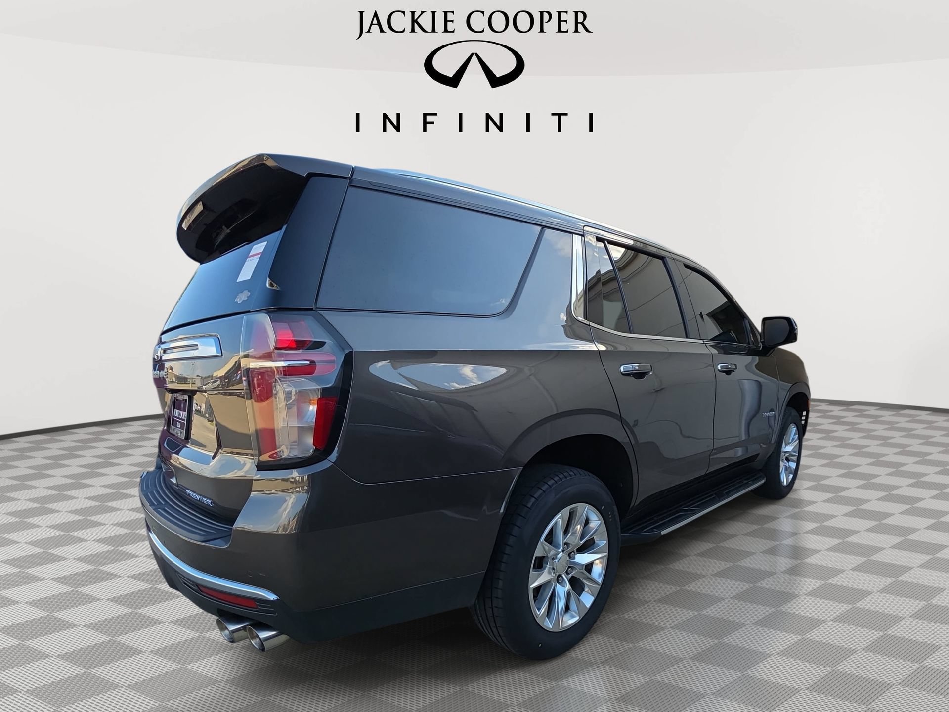 Used 2021 Chevrolet Tahoe Premier w/ Premium Package AWD/4WD image 5