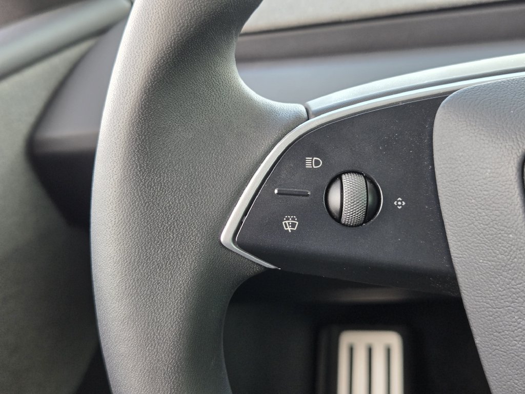 Used 2026 Tesla Model Y AWD image 26