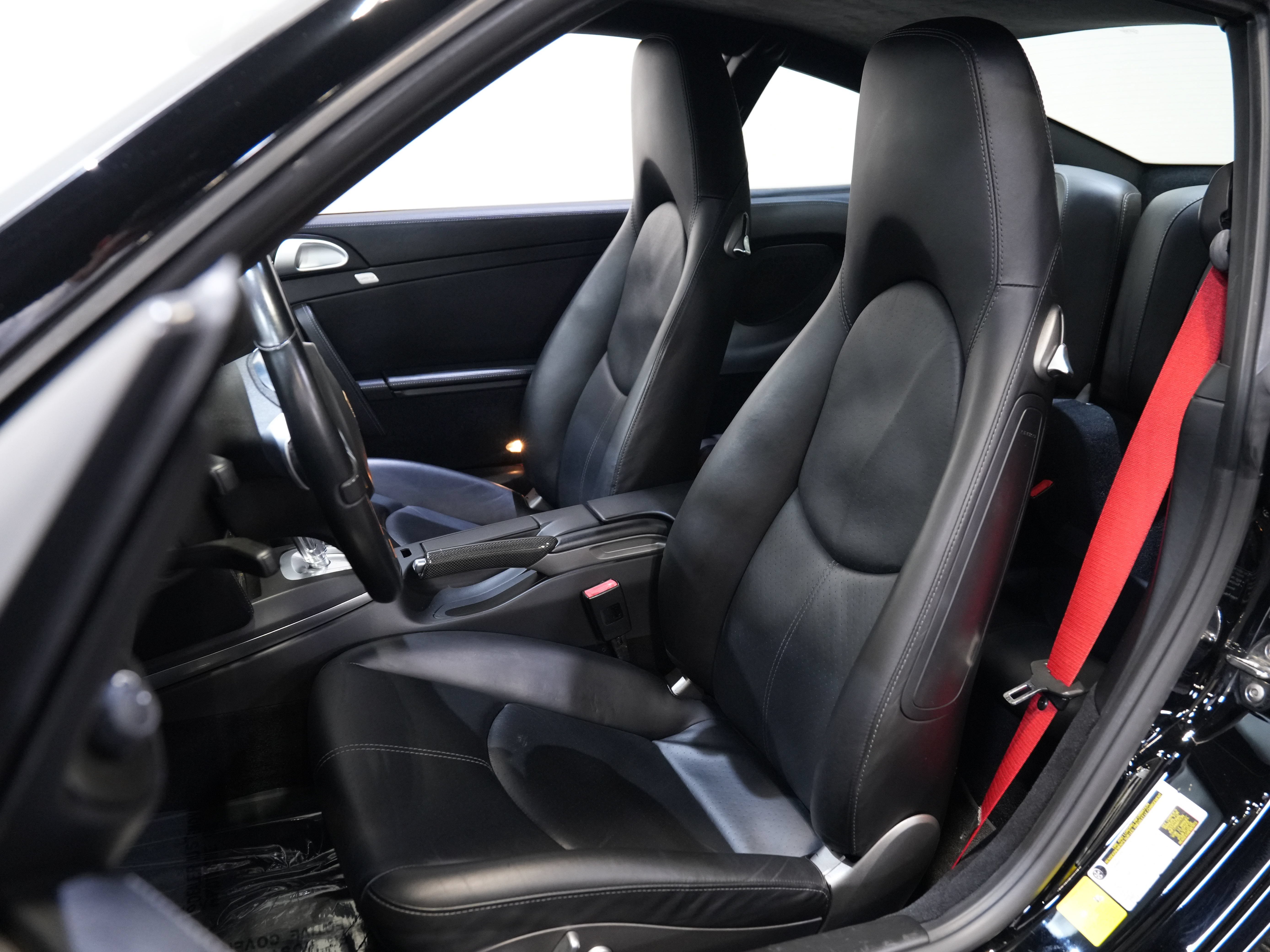 Used 2013 Porsche 911 4 Coupe AWD/4WD image 25