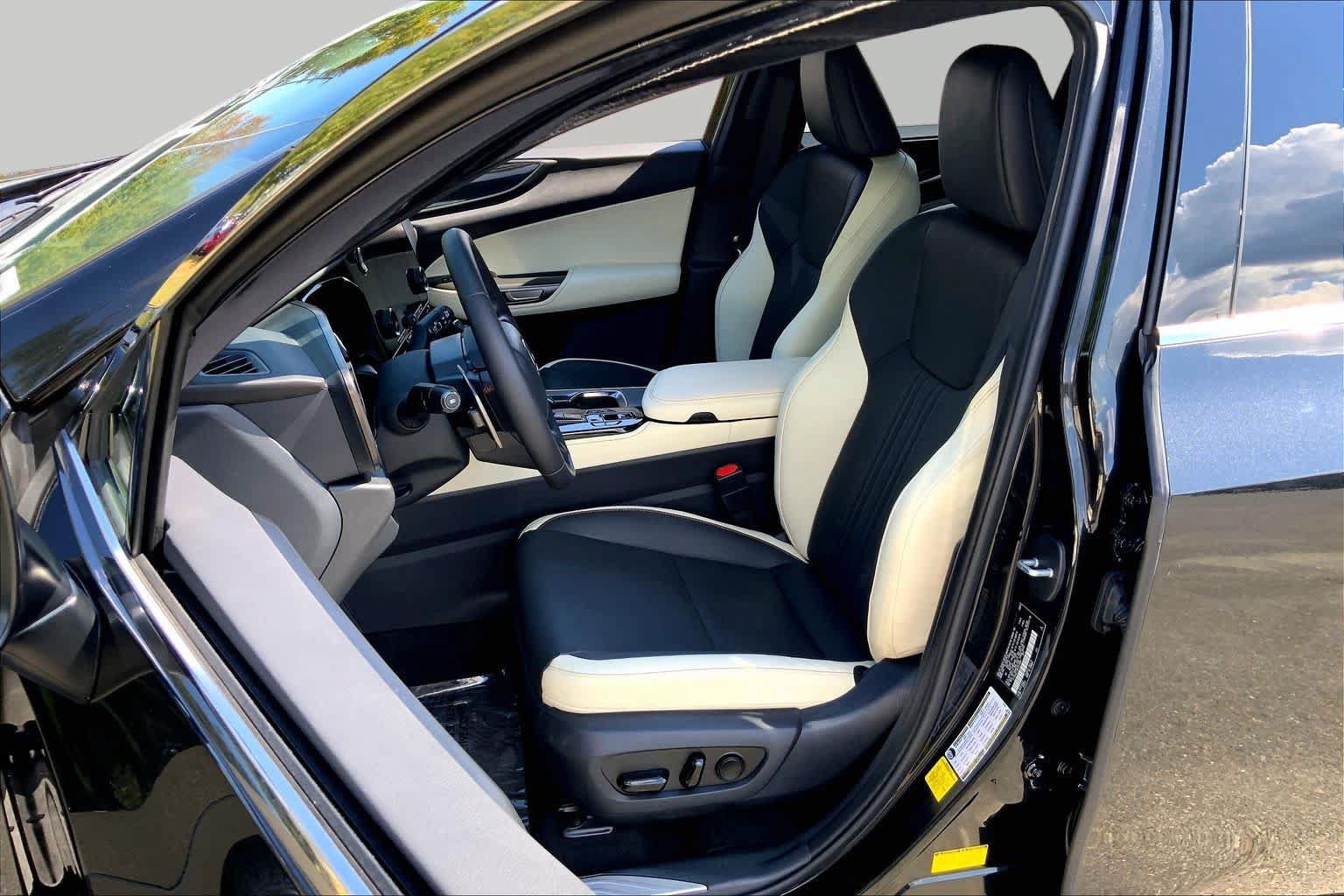 Used 2024 Lexus NX 350 AWD w/ Cold Area Package image 8