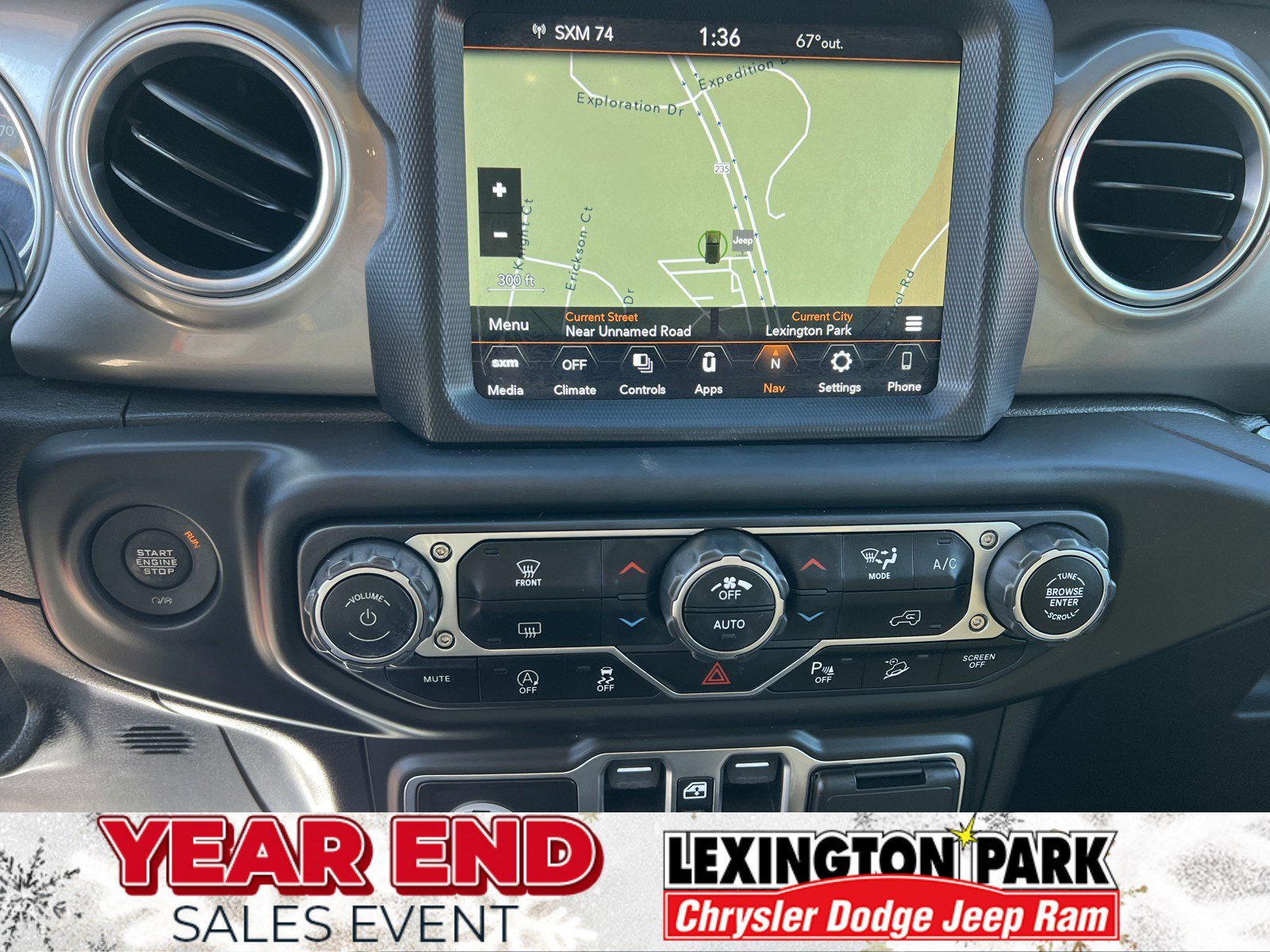 Used 2020 Jeep Wrangler Unlimited Sahara image 27