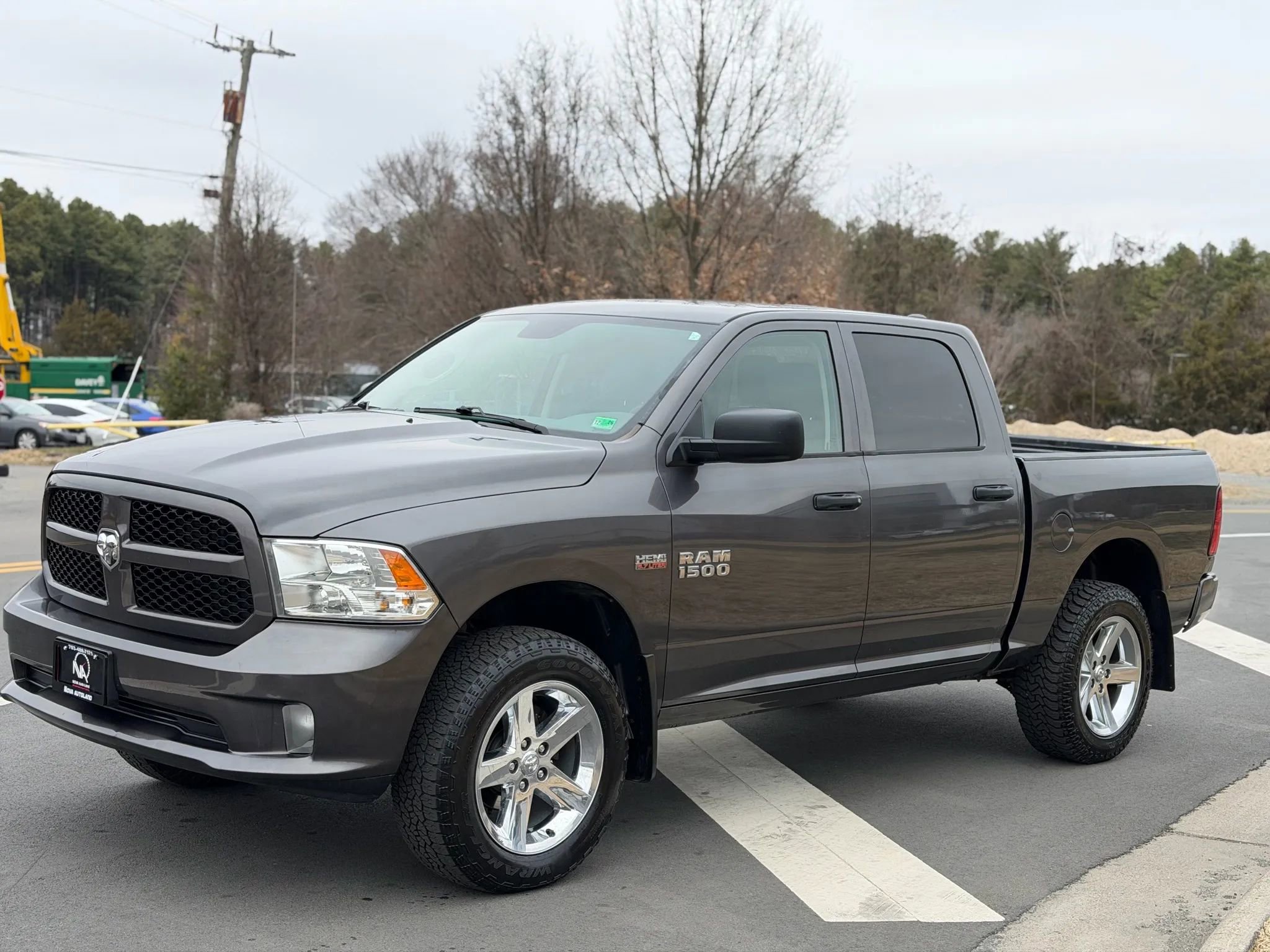 Used 2017 RAM 1500 Express image 6