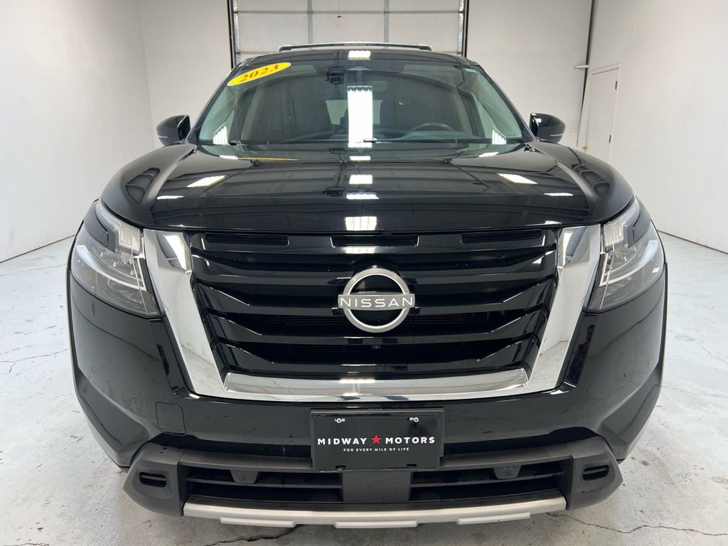 Used 2023 Nissan Pathfinder SL image 13