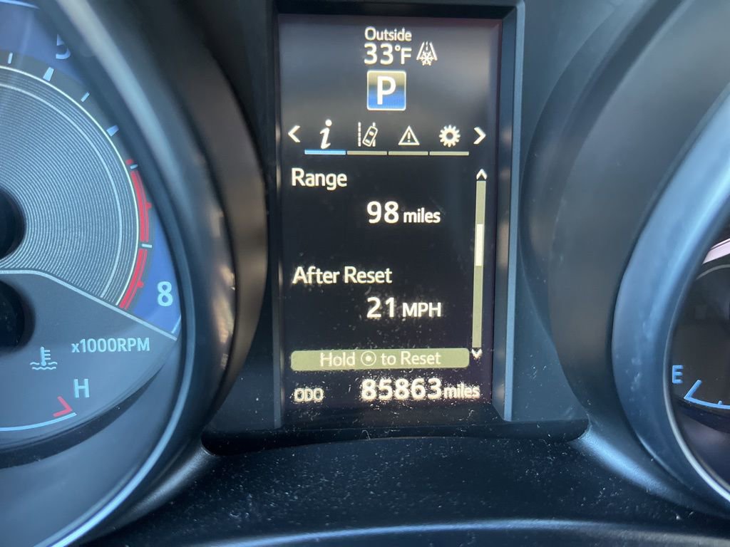 Used 2018 Toyota Corolla iM image 15