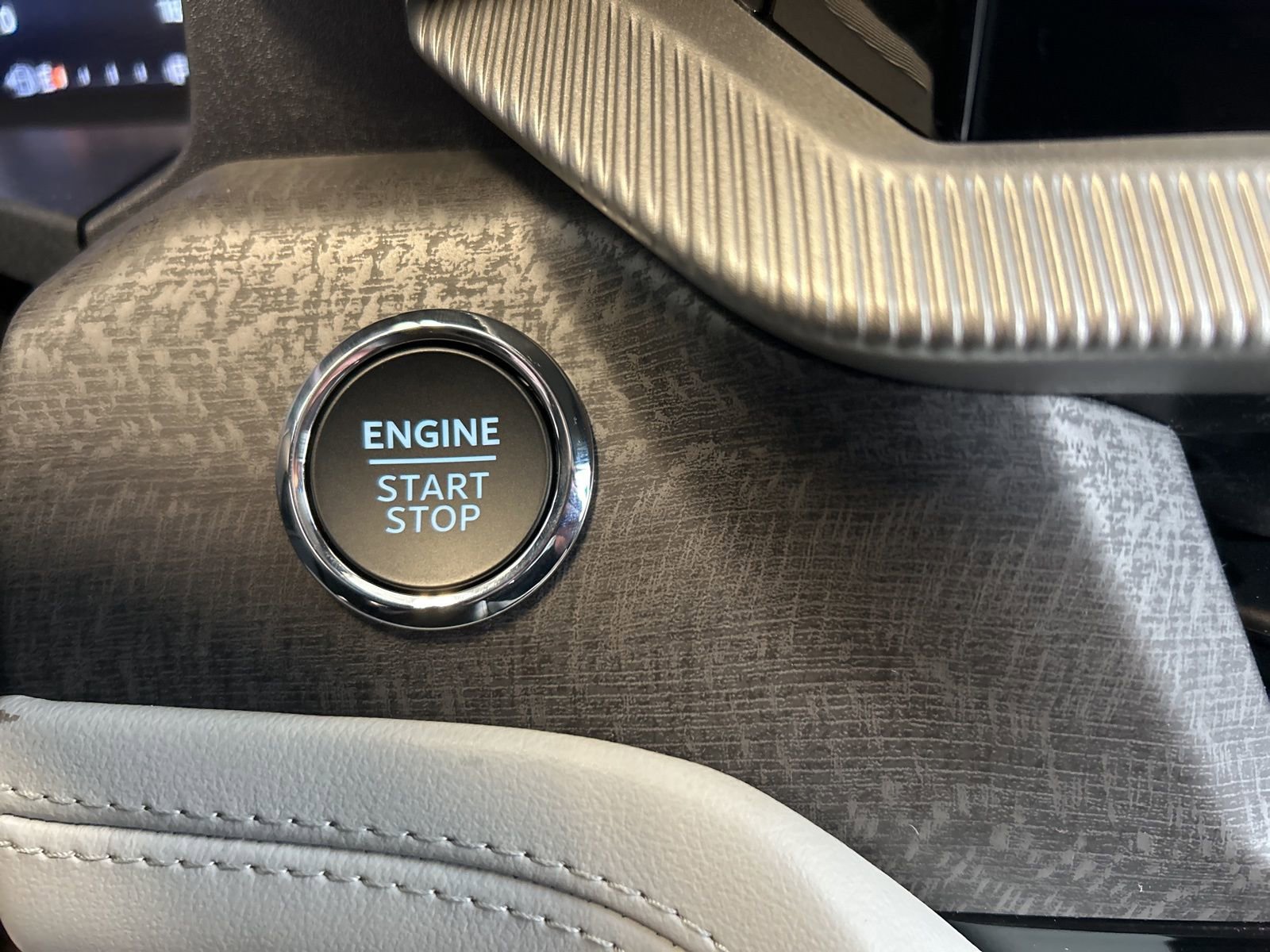 New 2026 Ford Explorer Platinum image 30