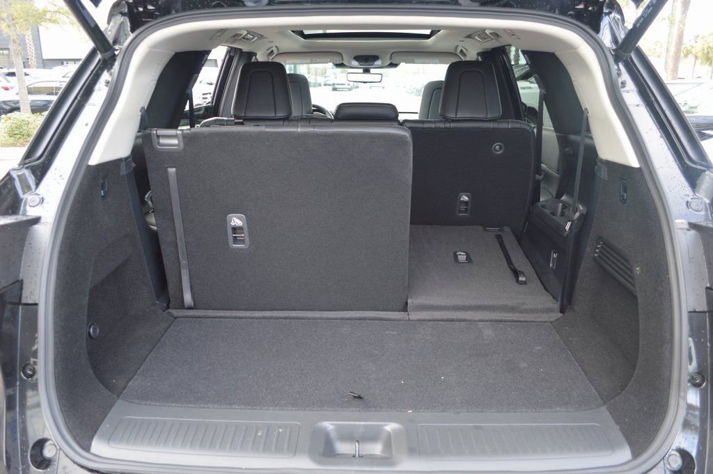 Certified 2025 INFINITI QX60 Luxe w/ Vision Package image 41