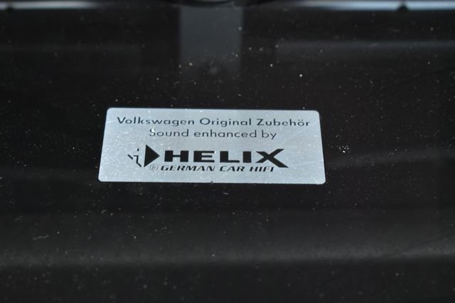 Used 2022 Volkswagen Tiguan SE R-Line image 38