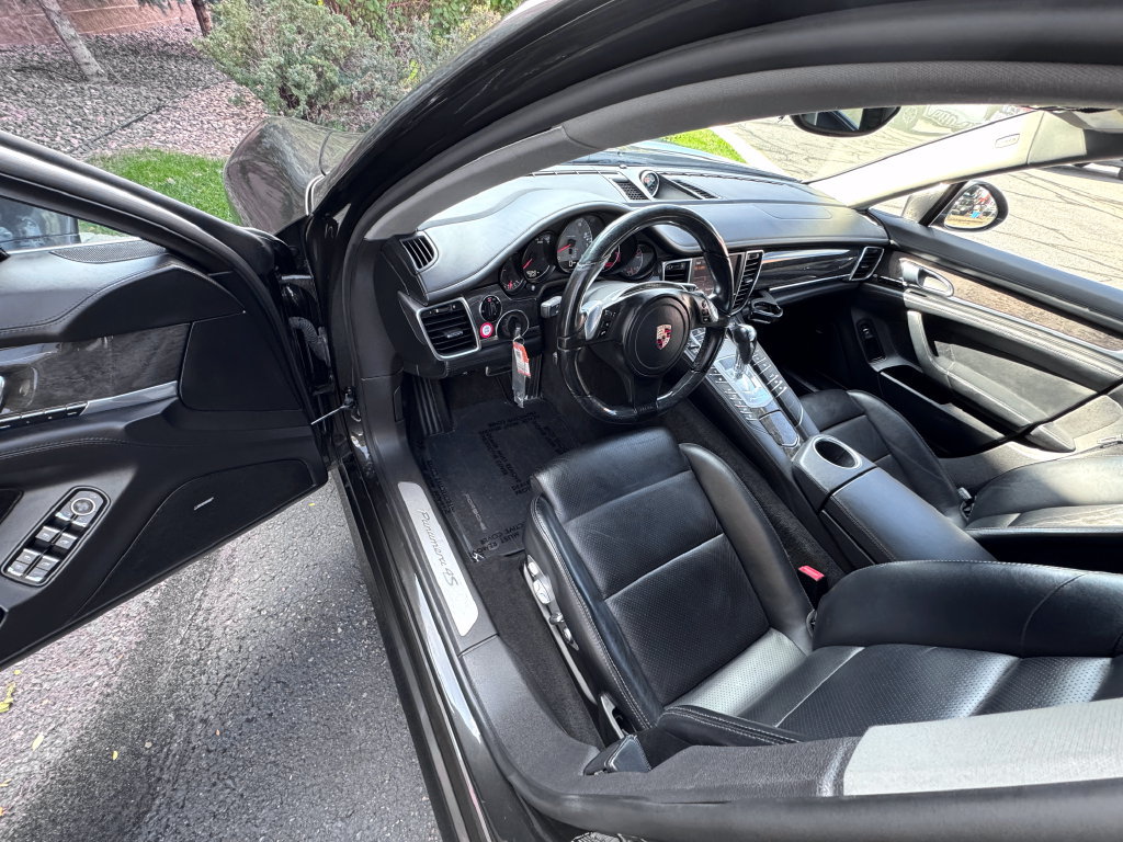 Used 2012 Porsche Panamera 4S image 24