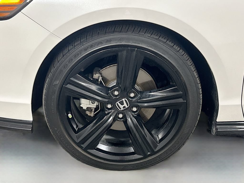 Used 2025 Honda Accord Sport image 28