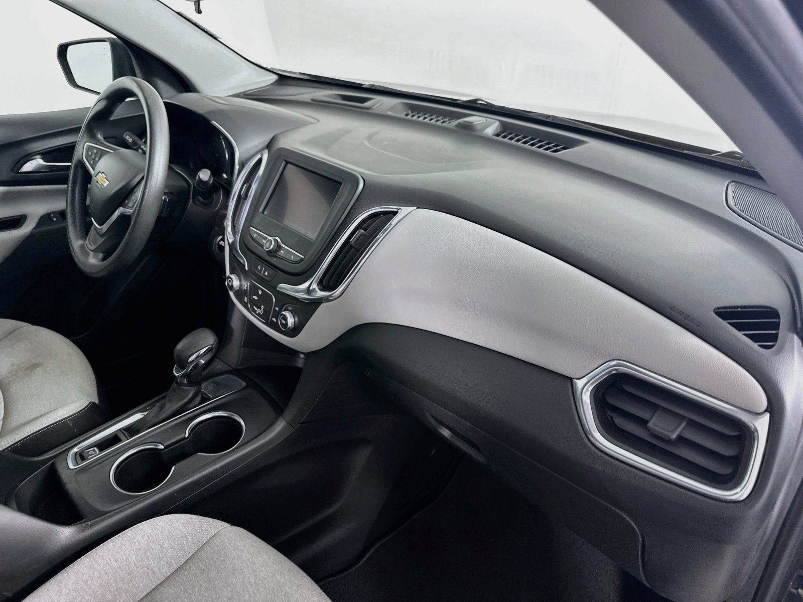 Used 2022 Chevrolet Equinox LS w/ LS Convenience Package FWD image 26