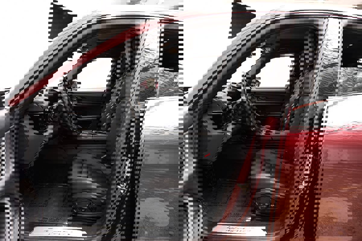 Used 2021 Porsche Taycan 4S w/ Premium Package image 4