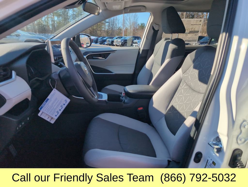 New 2025 Toyota RAV4 XLE w/ Convenience Package image 9