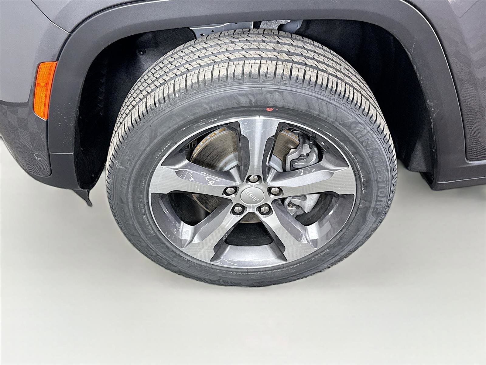 New 2026 Jeep Grand Cherokee L Limited w/ Luxury Tech Group II image 27