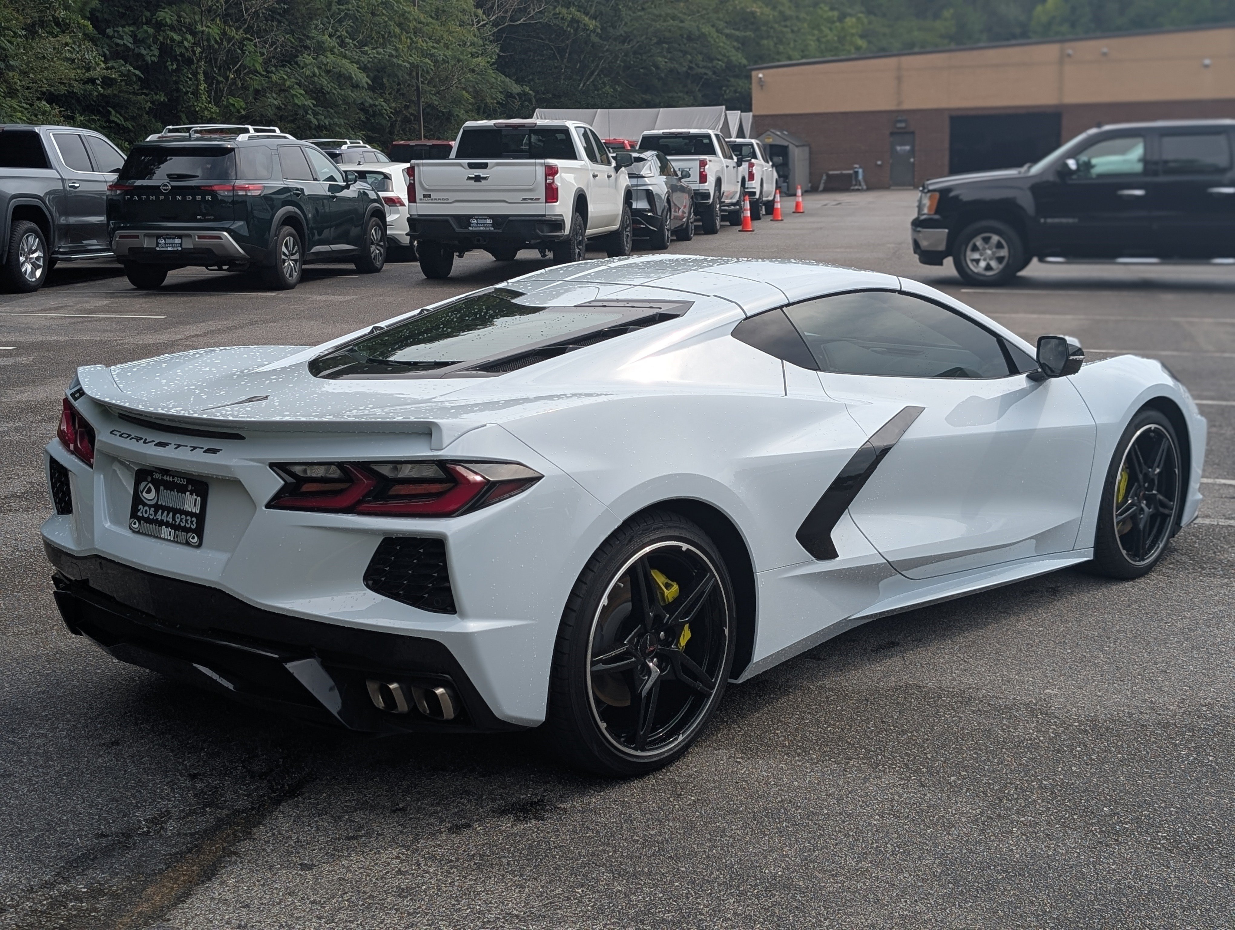 Used 2023 Chevrolet Corvette Stingray Coupe w/ 1LT RWD image 9