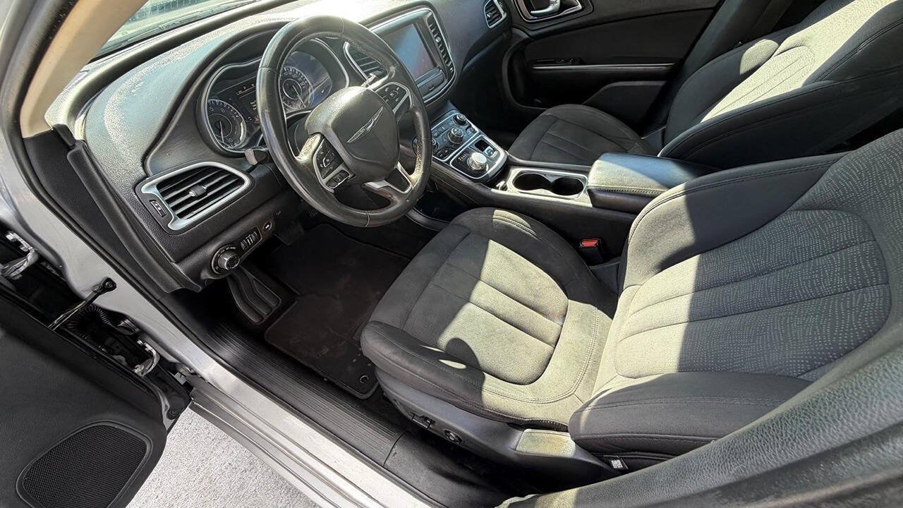 Used 2016 Chrysler 200 Limited w/ Anniversary Edition FWD image 12