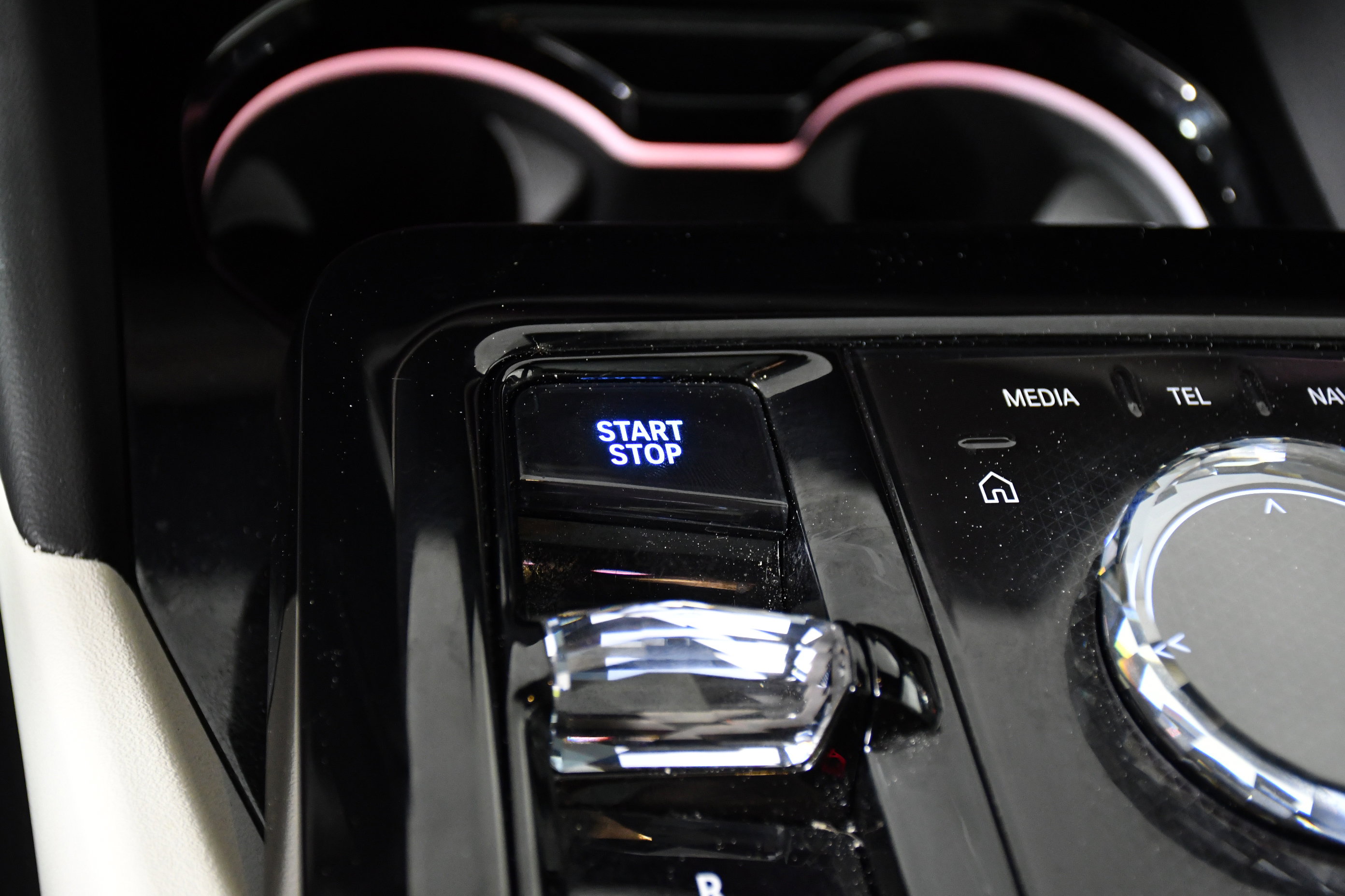 Used 2025 BMW i5 eDrive40i w/ Executive Package image 19