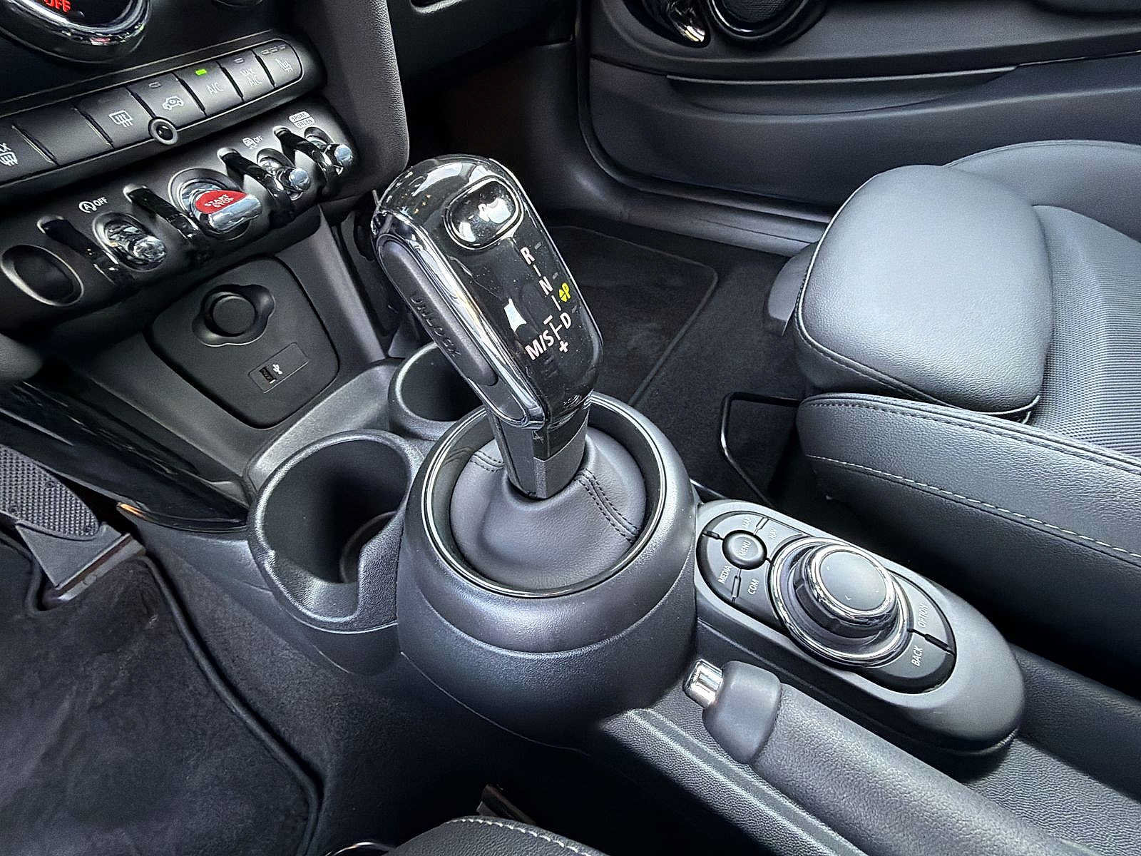 Used 2024 MINI Cooper S FWD image 25