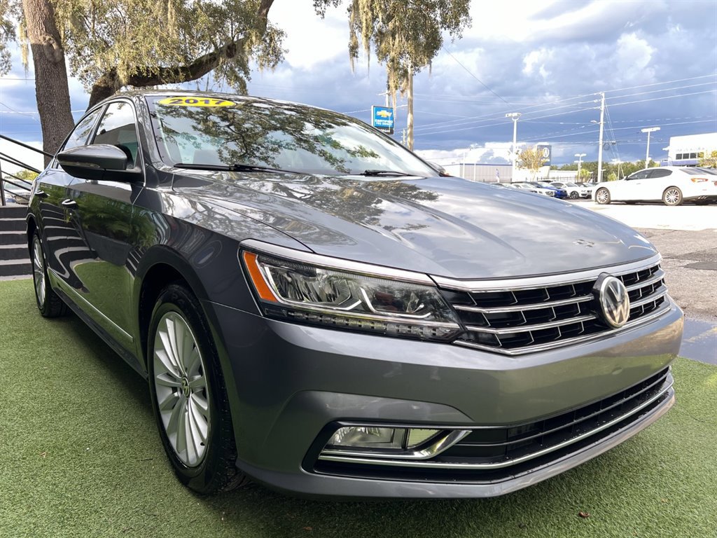 Used 2017 Volkswagen Passat 1.8T SE w/ SE Lighting Package FWD image 3